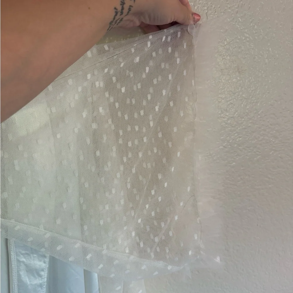 Fringe Sleeve Robe - Picture 3 of 7